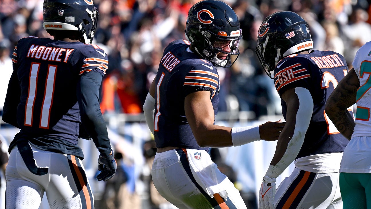 Justin Fields making the leap; Packers banged up; Vikings underrated: NFC North Notebook