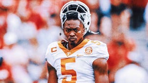 NEXT Trending Image: Vols' nightmare: Star QB Hendon Hooker injured in loss to South Carolina