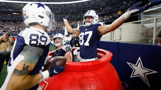 Cowboys win despite sluggish Thanksgiving performance: Pros and cons