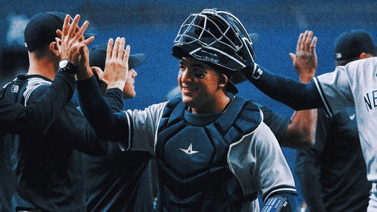 Yankees' Jose Trevino wears full uniform for son's career day