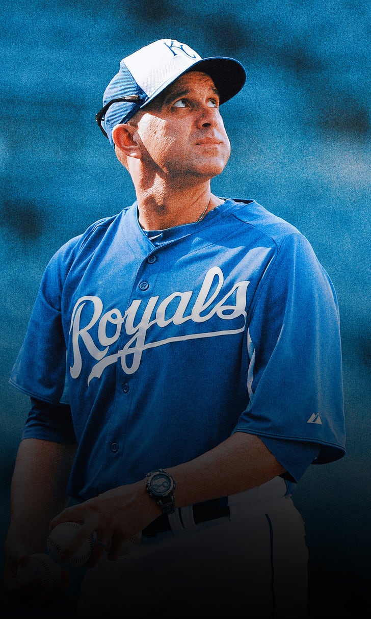 White Sox reportedly hire Royals coach Pedro Grifol as manager