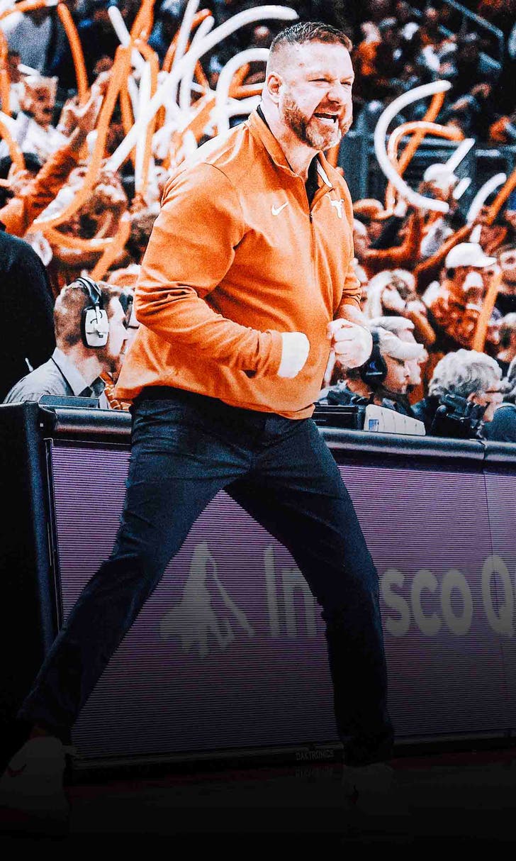 College basketball notebook: Texas is a contender in Chris Beard's 2nd season