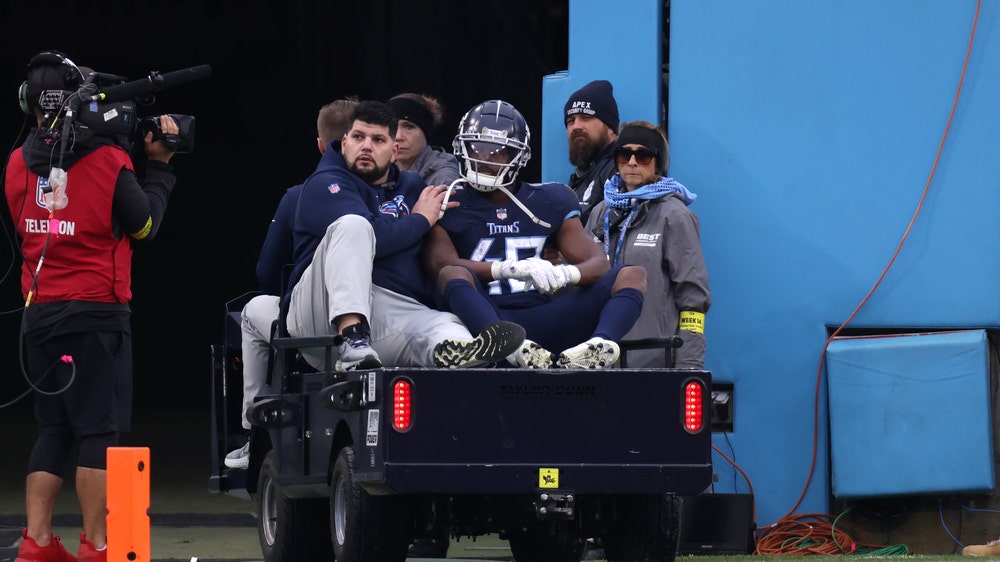 Tennessee Titans DL Denico Autry leaves Commanders game with back injury