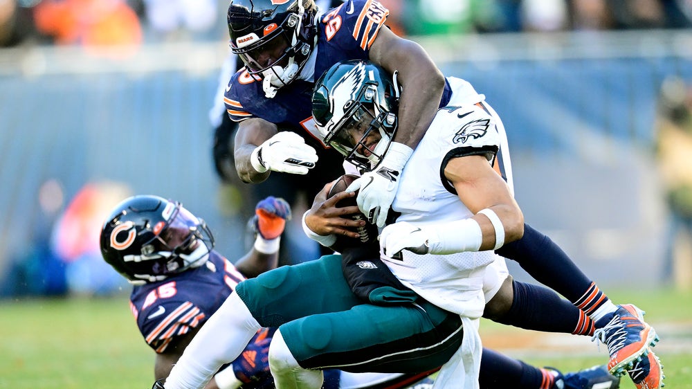 Bears lose to Eagles, but defense raises reasons for optimism
