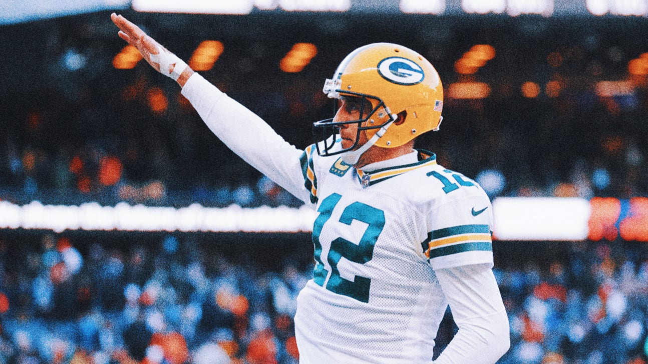 Even in down season, Aaron Rodgers shows he still owns Bears