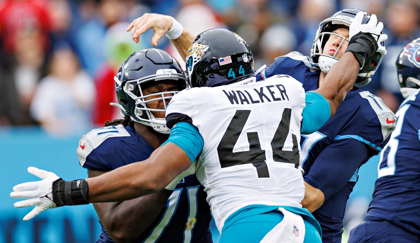 Jaguars defeat Titans, clinch AFC South championship and a playoff