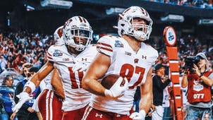 NEXT Trending Image: Wisconsin wins bowl in Luke Fickell's debut, Jim Leonhard's sendoff
