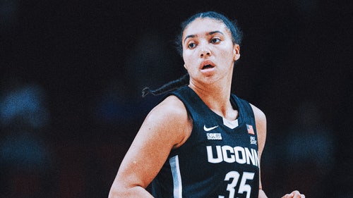 WOMEN'S COLLEGE BASKETBALL Trending Image: UConn standout guard Azzi Fudd set to return next season