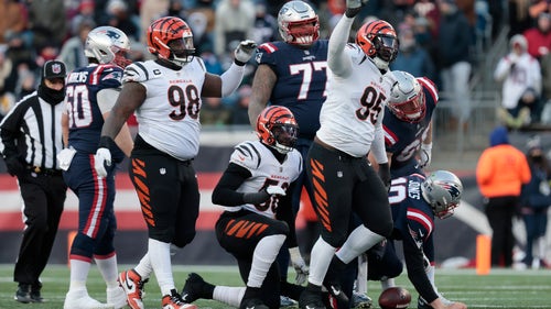 NEXT Trending Image: Patriots' embarrassing finish calls for complete offensive revamp