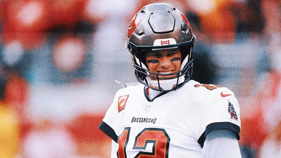 Tom Brady, Buccaneers embracing first Christmas game