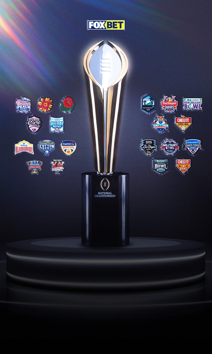 2022-23 College football bowl predictions, odds for every postseason game