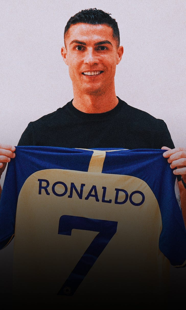 Cristiano Ronaldo signs mega-deal with Saudi Arabian club Al Nassr