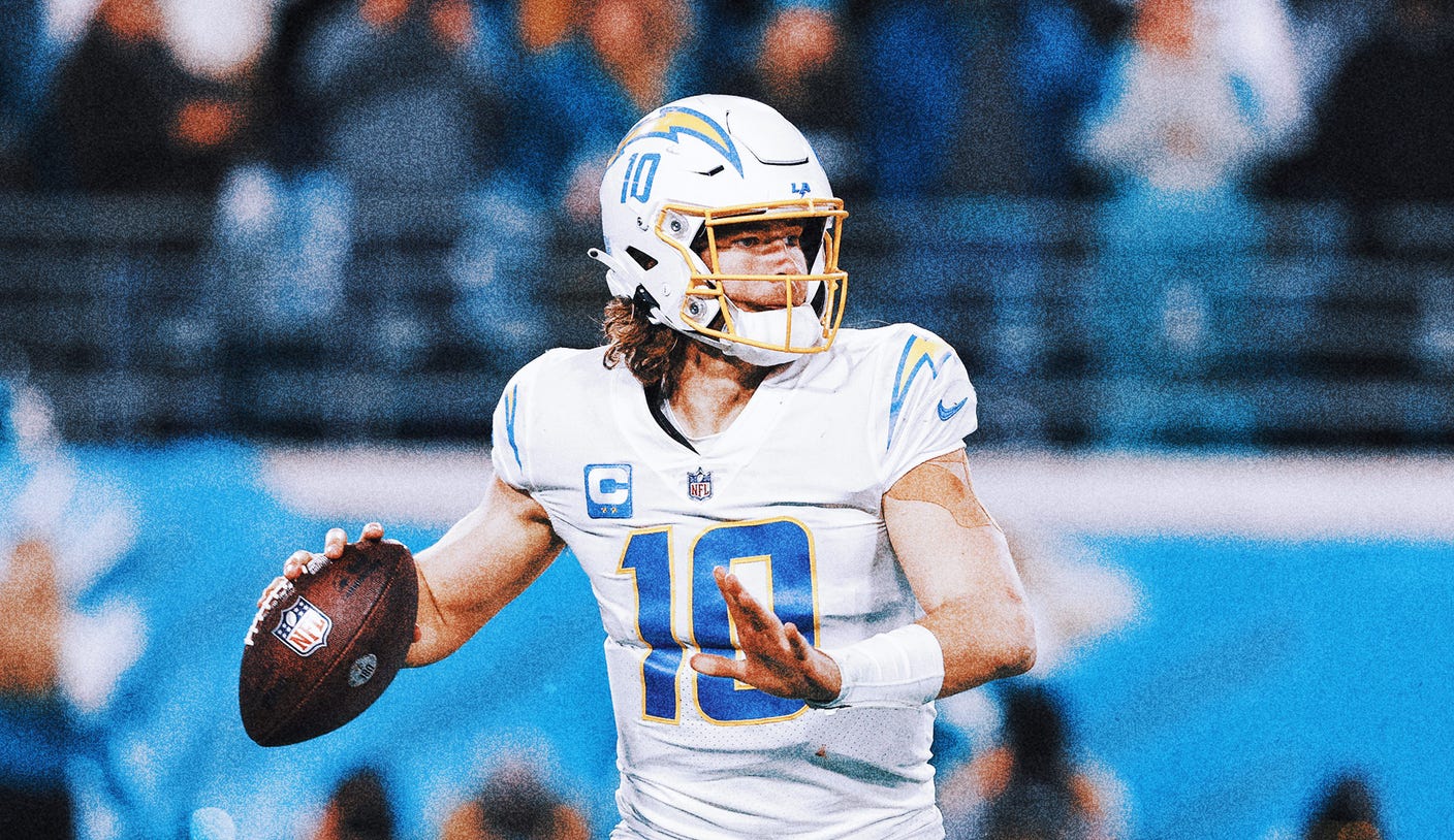 Chargers QB Justin Herbert has surgery on non-throwing shoulder