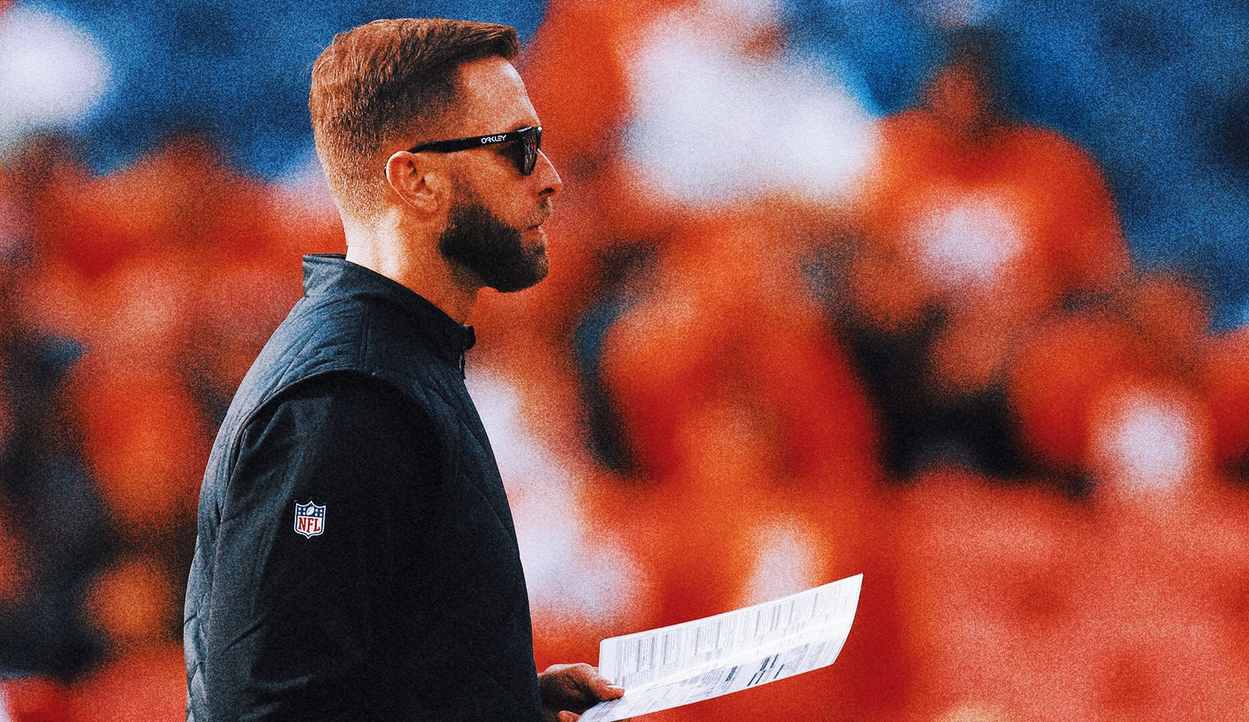 Kliff Kingsbury buys one-way ticket to Thailand, not interested in coaching  right now | FOX Sports