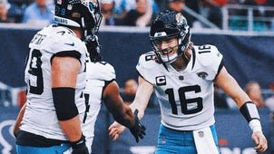NEXT Trending Image: Jaguars thump Texans, carry momentum into AFC South title game