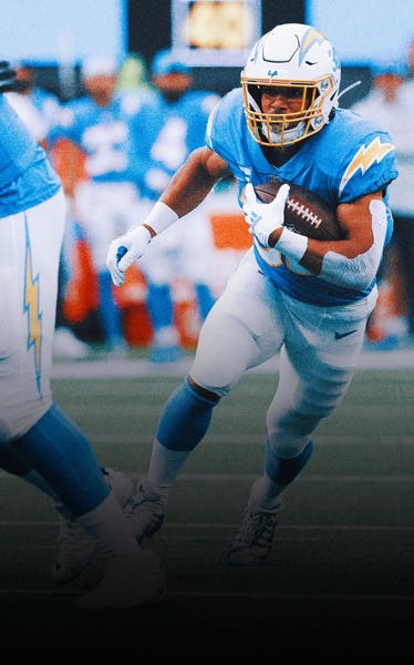 Austin Ekeler to stay with Chargers, reportedly agrees to restructured deal