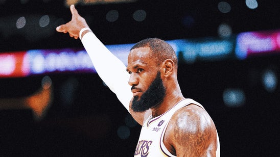 LeBron James passes 38,000 points in Lakers' loss to 76ers