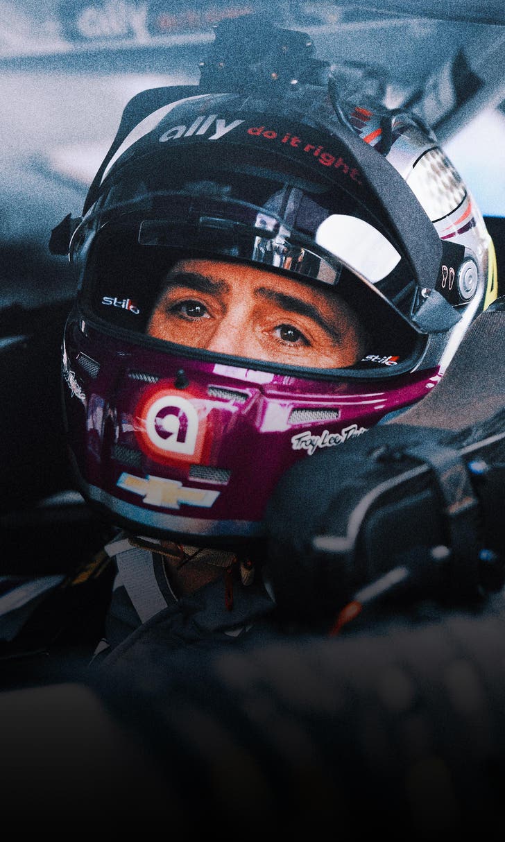 Jimmie Johnson readjusts to Cup car in testing at Phoenix