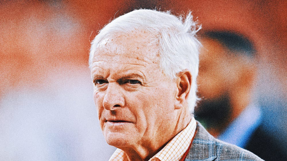 Cleveland Browns owners agree to purchase stake in Milwaukee Bucks