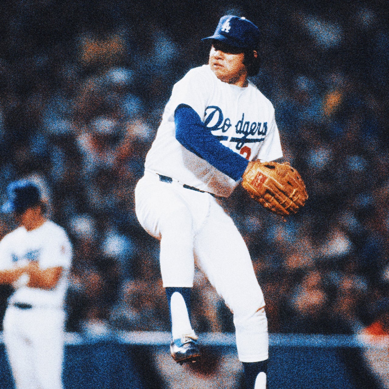 Dodgers, at fans' urging, finally retiring Fernando Valenzuela's number