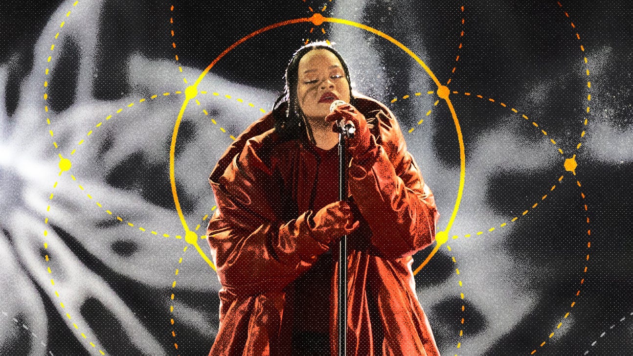 Rihanna, 'surprise guest' deliver perfect Super Bowl halftime show