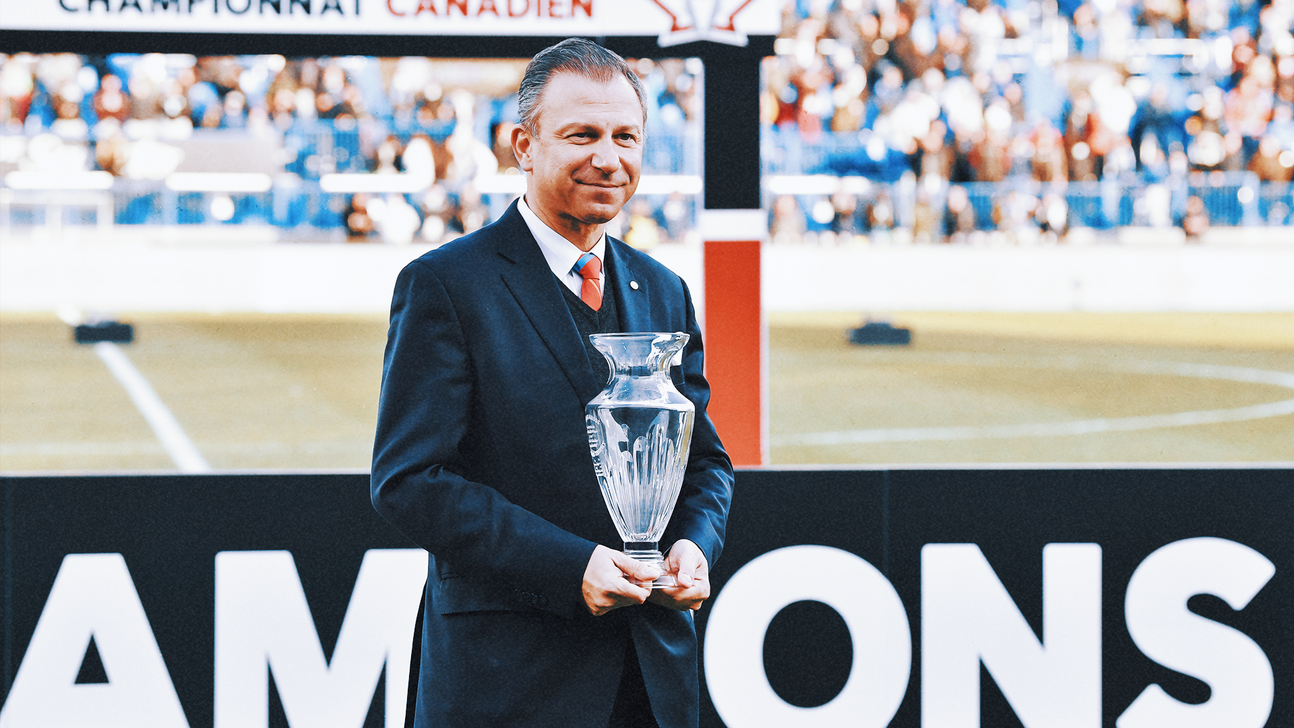 Canada soccer head quits, unable to settle labor disputes