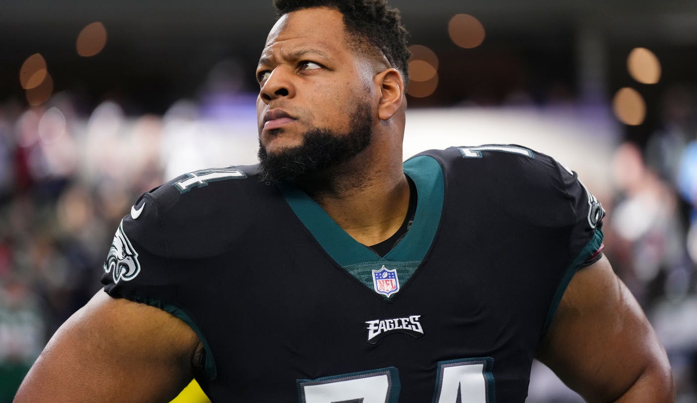 Ndamukong Suh is on his third straight Super Bowl team. What's his secret?