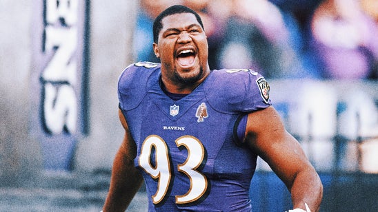 Ravens' Calais Campbell announces he'll play in 2023