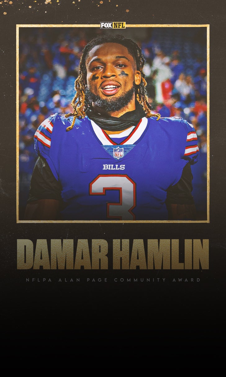 Damar Hamlin accepts NFLPA award during Super Bowl week