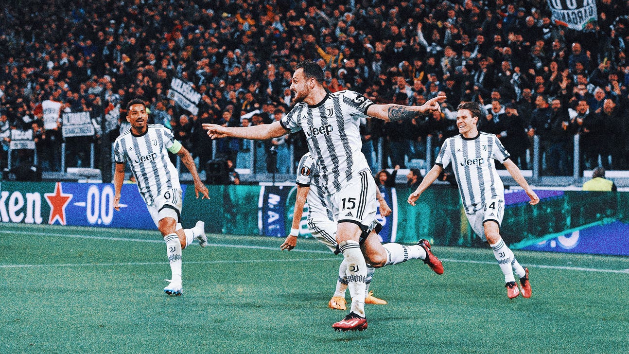 Juventus up to 3rd after 15-point penalty suspended