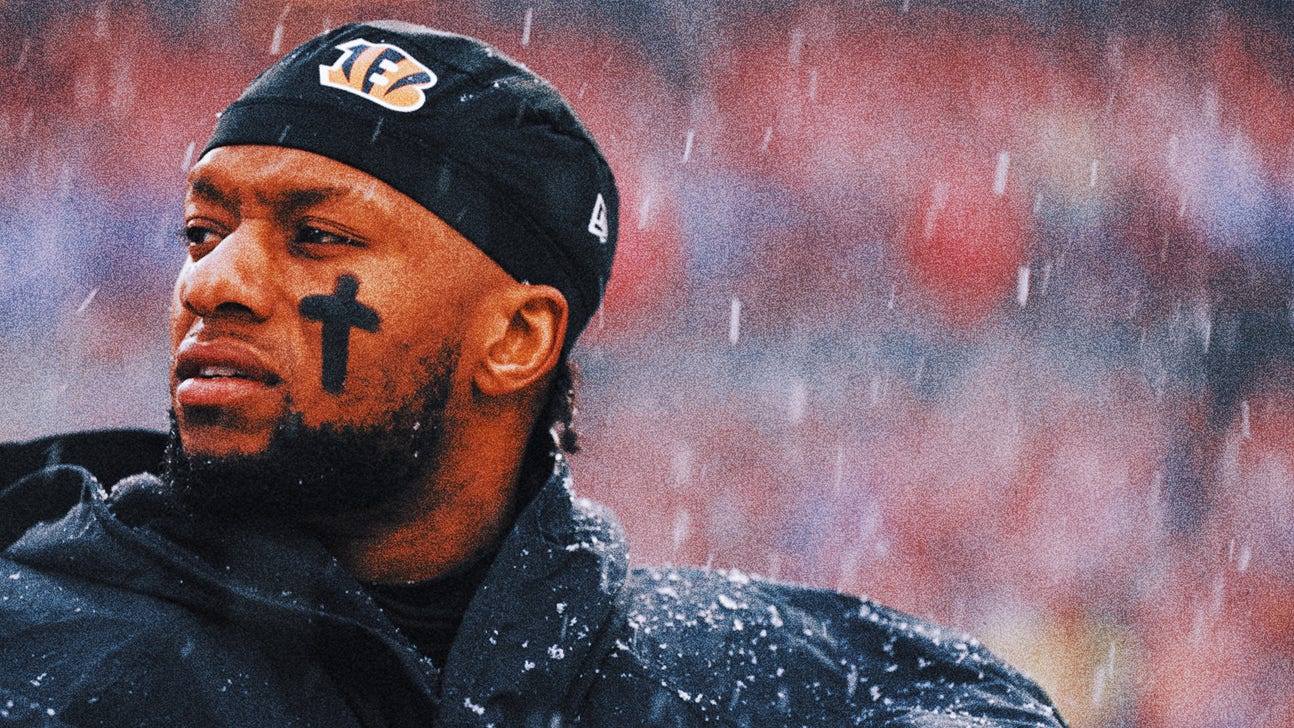 Bengals running back Joe Mixon pleads not guilty to aggravated menacing charge