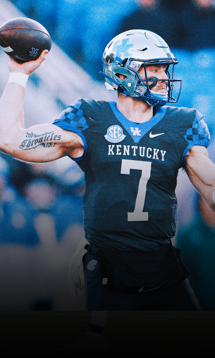 Kentucky wide receiver Lynn Bowden Jr 1 during the NCAA college football  game between Louisville and Kentucky on Saturday November 25 2017 at  Commonwealth Stadium in Lexington KY Jacob KupfermanCSM Stock Photo   Alamy