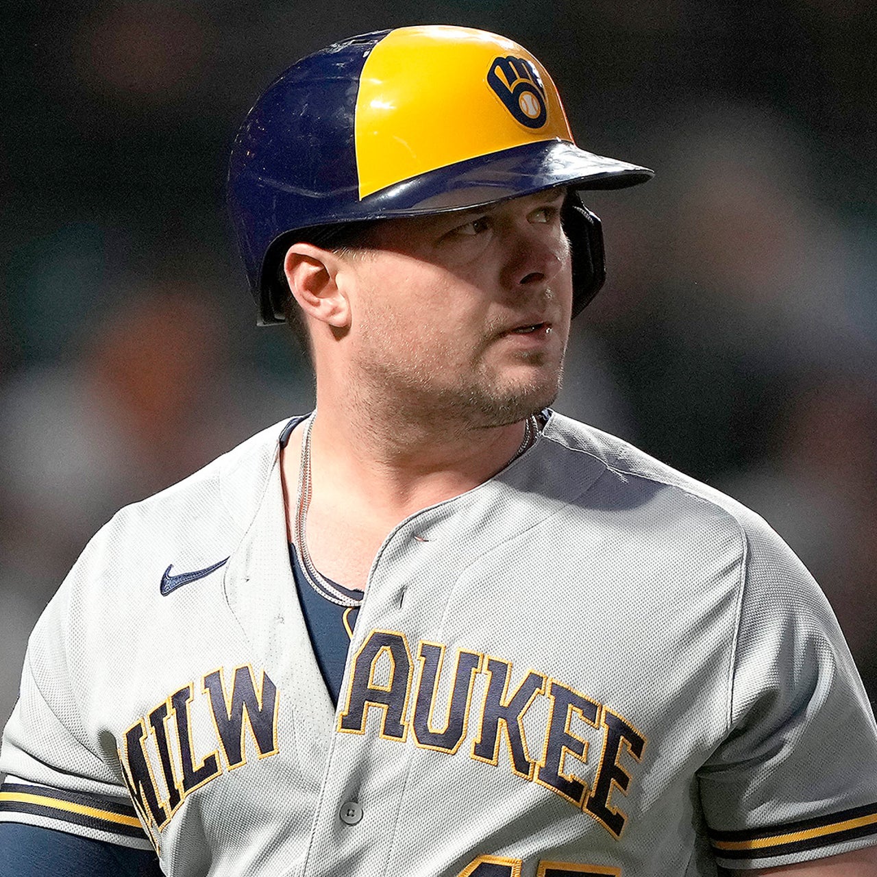 Milwaukee Brewers fans enamored as hulking DH Luke Voit scores all