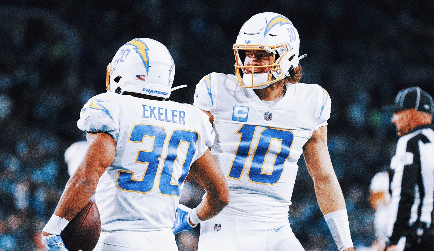 Austin Ekeler remains with Chargers and reportedly agrees to a restructured deal