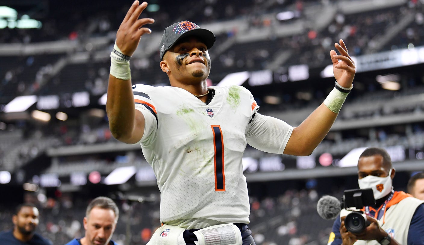 Chicago Bears game grades: Justin Fields runs to the head of the class  (again) - CHGO