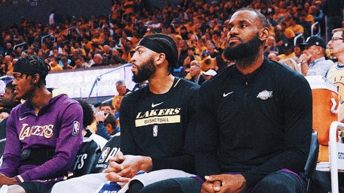 Beryl TV BA4EBD5C-6578-458C-A643-D55A18B36C2B LeBron James shares spotlight with Bronny on night of Lakers blowout Sports 