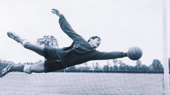 Antonio Carbajal, Mexico keeper in 5 World Cups, dead at 93