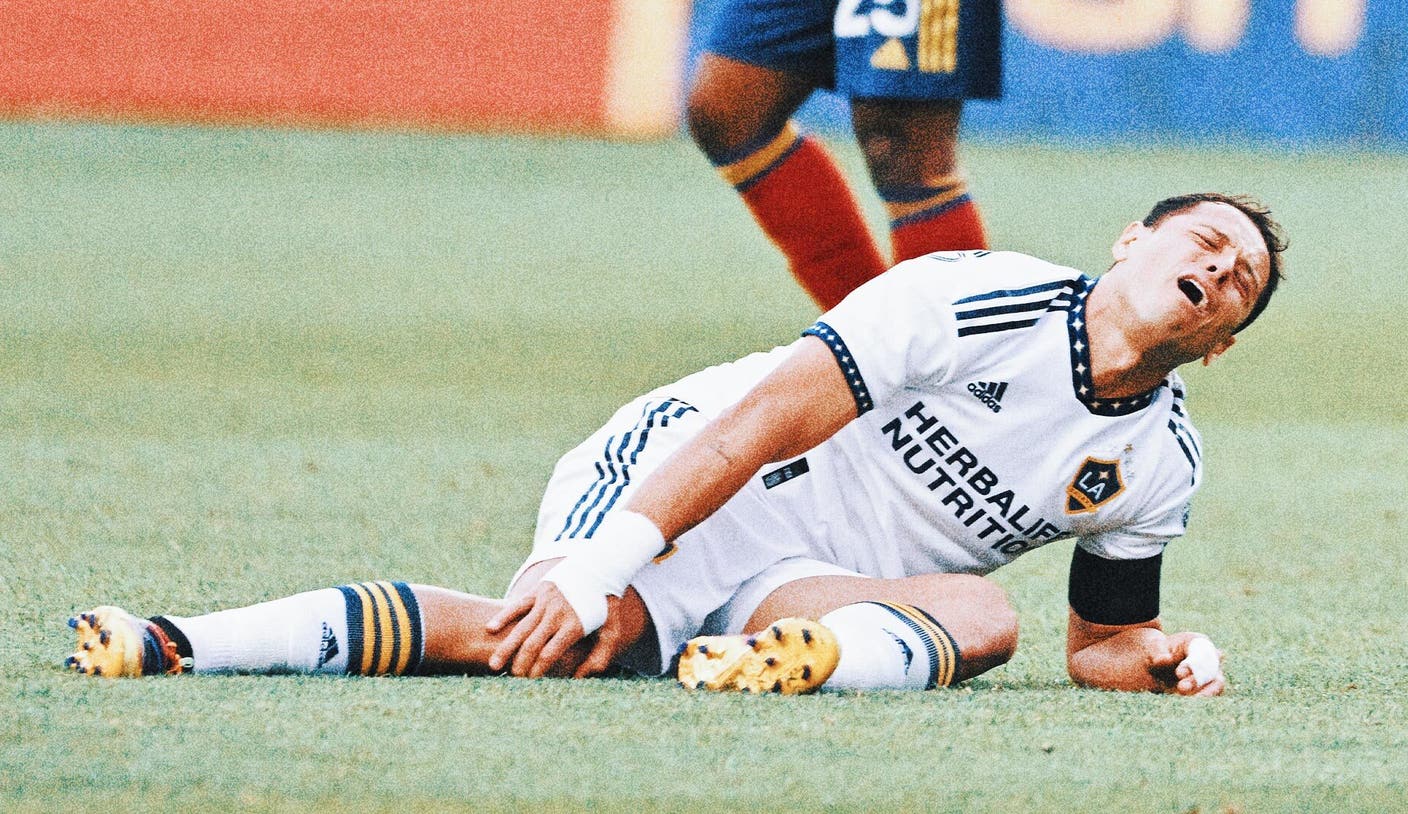 LA Galaxy provide latest update on Javier 'Chicharito' Hernandez as forward  undergoes surgery