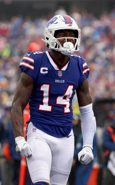 Stefon Diggs returns to Bills practice with concerns resolved