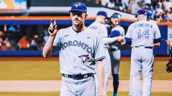 Jays' Chris Bassitt beats Mets while wife is in labor, then jets home