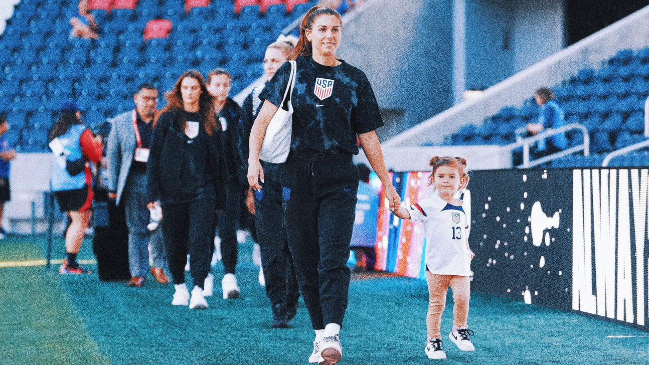USWNT star Alex Morgan's 'heart is full' after daughter arrives in New Zealand