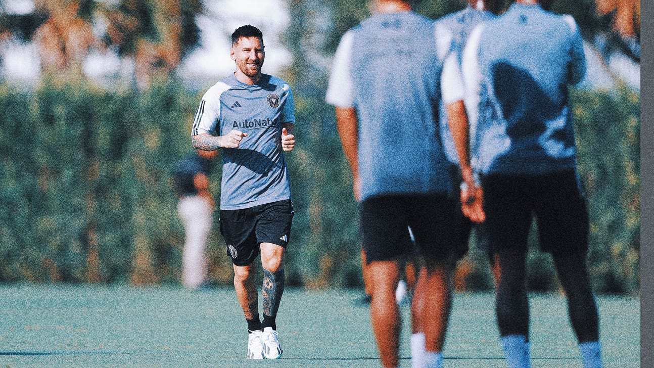 Lionel Messi takes field with Inter Miami teammates for first time since signing