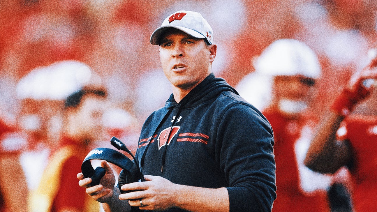 Former Wisconsin interim head coach Jim Leonhard joins Illinois staff