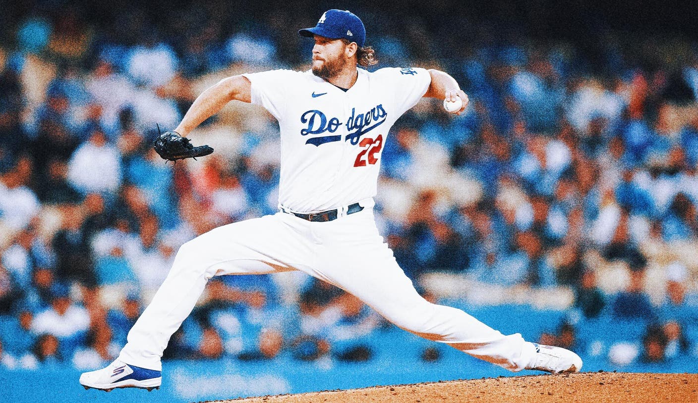 Dodgers News: Watch Clayton Kershaw Warm-Up in the Bullpen for All