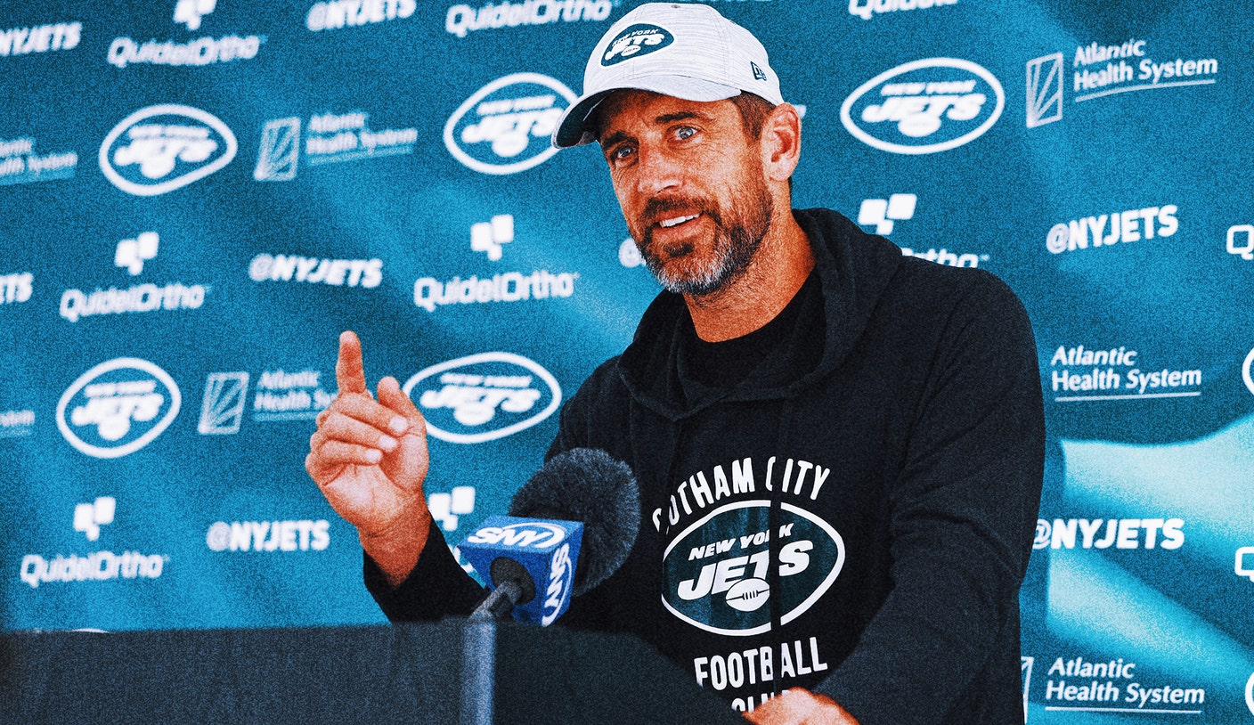 Aaron Rodgers Joins Jets Camp For 'Hard Knocks' Debut - BVM Sports