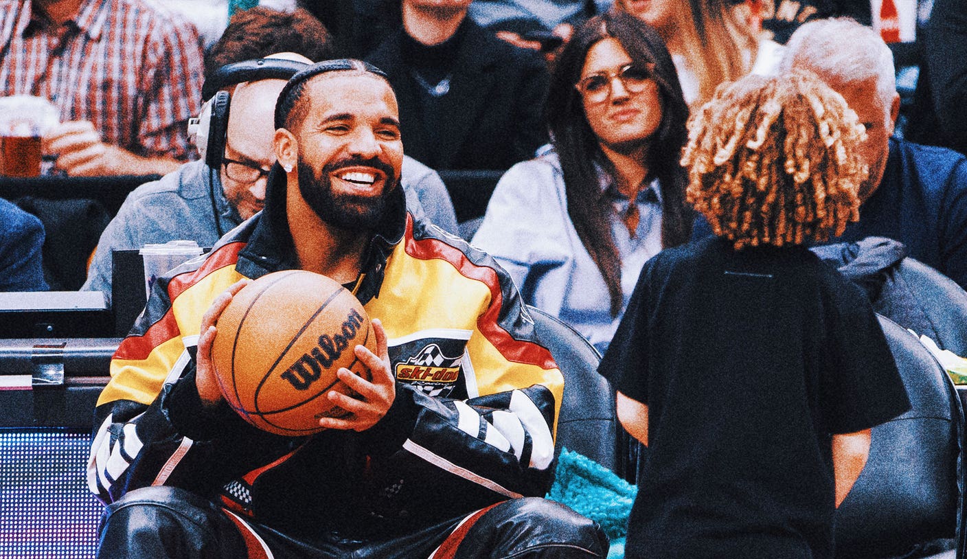 Kentucky Wildcats practice at Drake’s 0 million mansion in Toronto