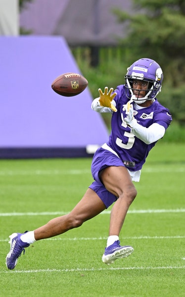 Vikings training camp preview: How do Brian Flores' defense, skill players look?