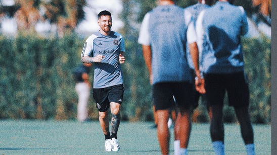 Lionel Messi takes field with Inter Miami teammates for first time since signing