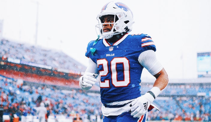 Bills RB Nyheim Hines to miss 2023 season after jet ski incident