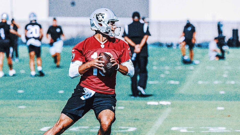 Jimmy Garoppolo leaves Raiders practice early as coaches monitor injured foot